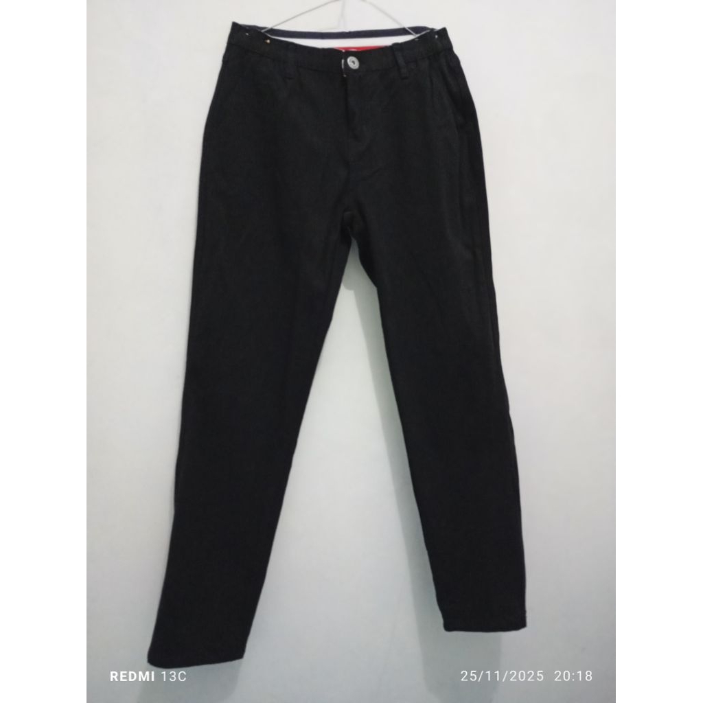 preloved celana panjang chino pria indio like new