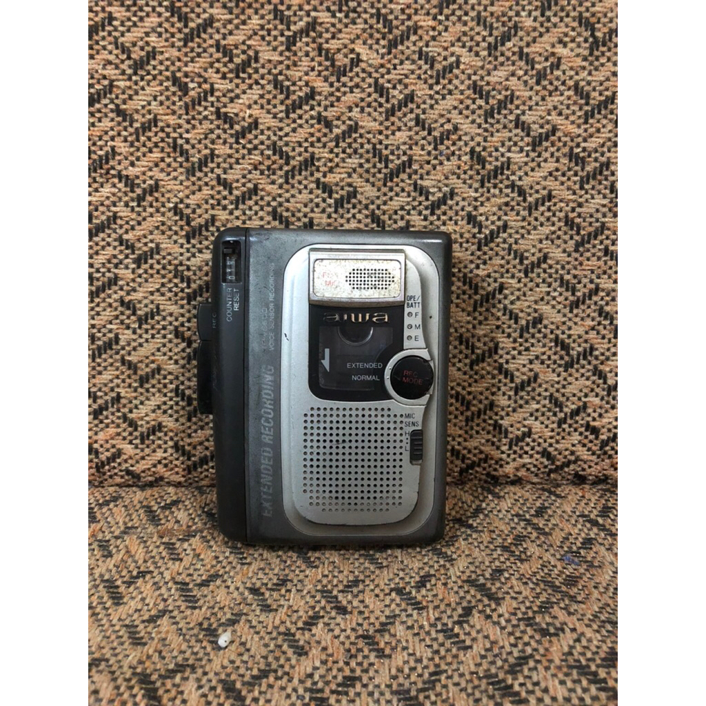 Walkman Aiwa Seri TP-V600 / Pemutar Kaset Pita