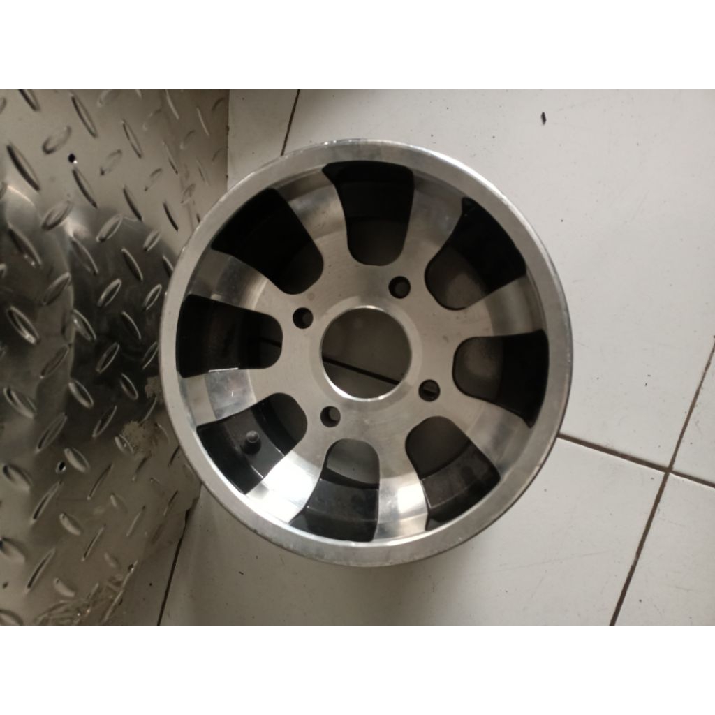 velg chrome ATV ring 10 bagian depan