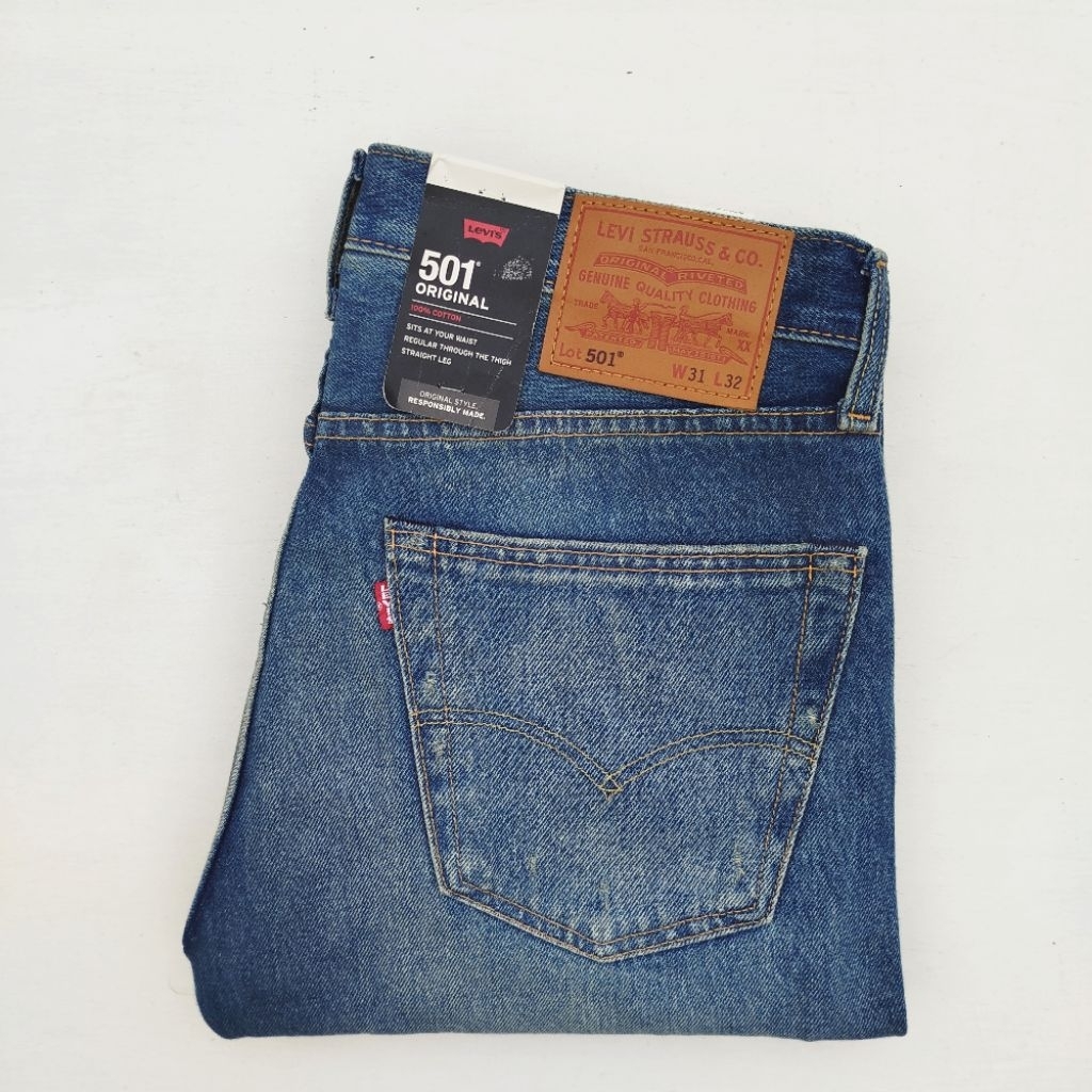 Lvs 501 Straight Leg Fit Jeans