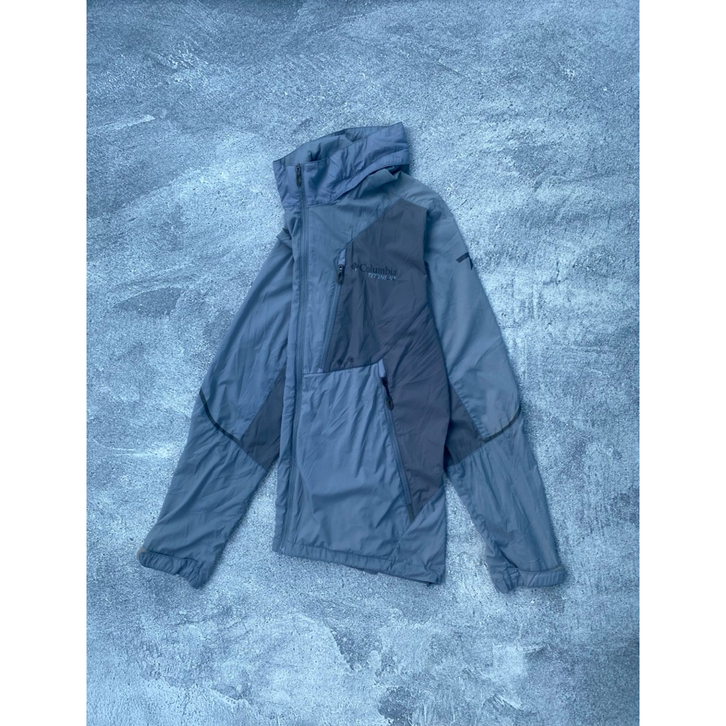Jaket Outdoor Columbia Titanium Omni Shiled Lighweight/Running