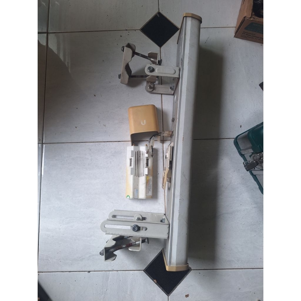 Ubiquity Rocket M5 + Sektoral Lengkap + bracket
