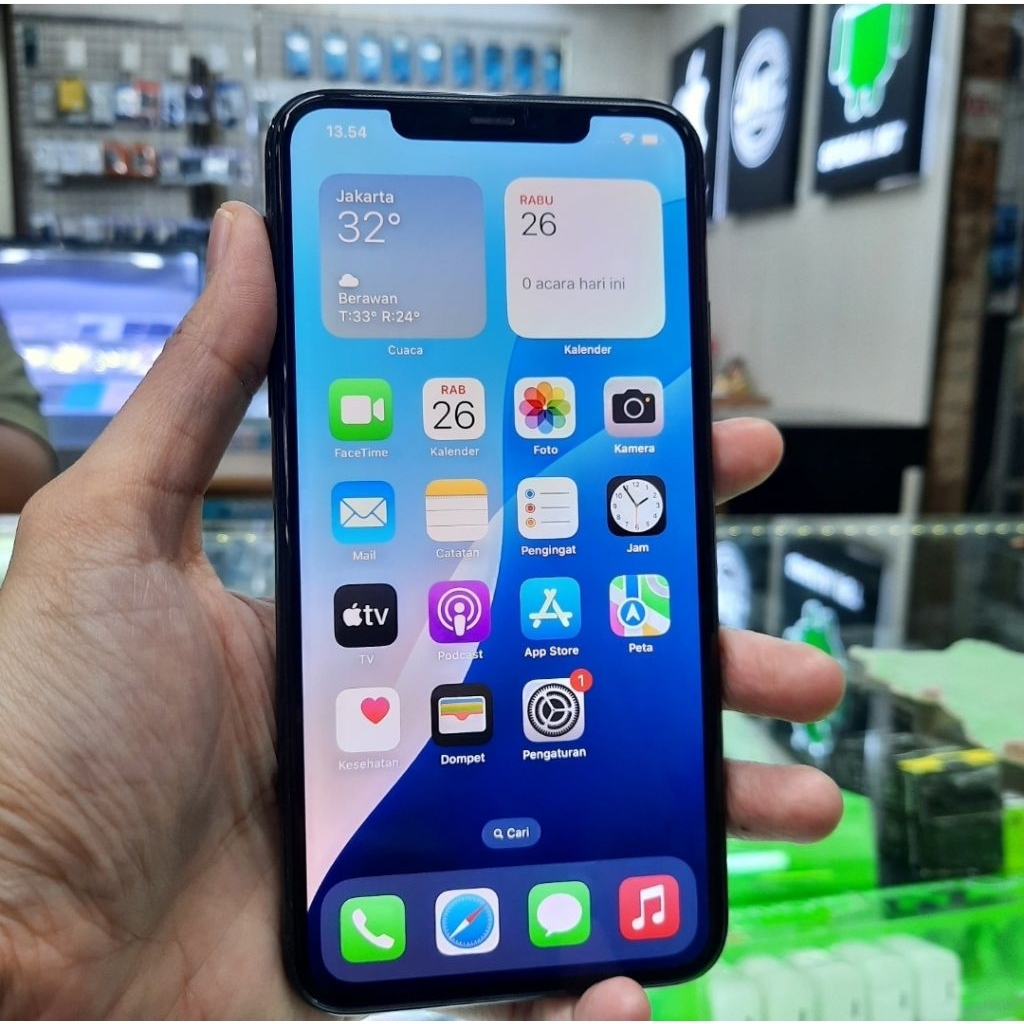 Iphone 11 Pro Max 256 GB - Green - Bekas Garansi Resmi i Box - Second