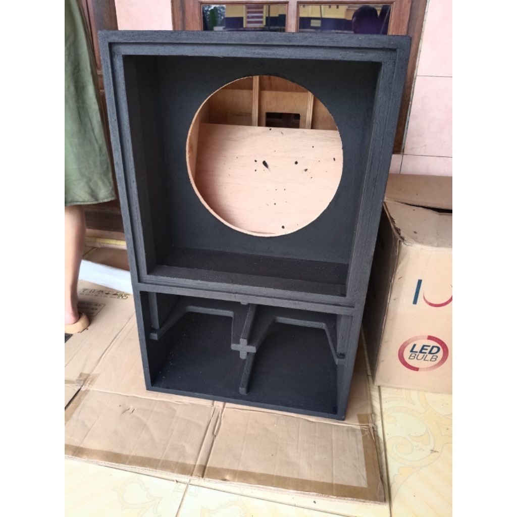 box sound cbs 15" hitam nogosari