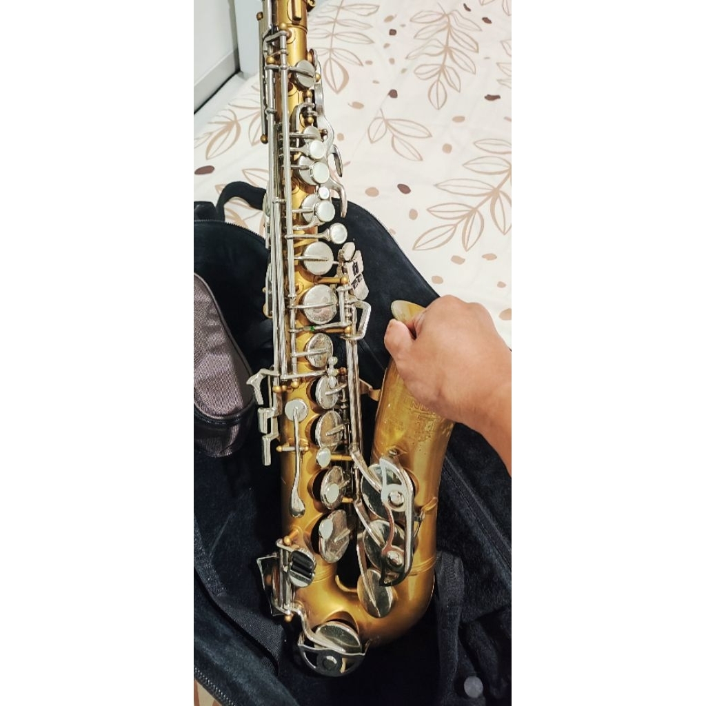Selmer bundy 2 alto saxophone