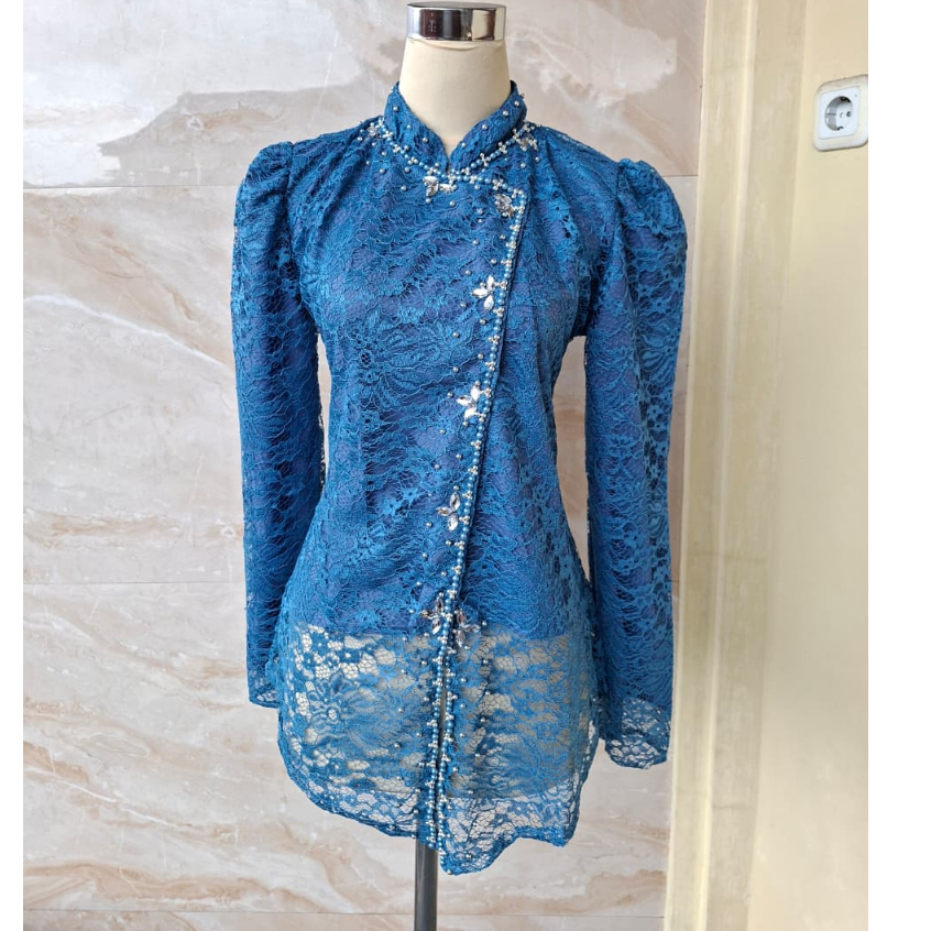 *Kebaya Janggan Model Permata Cantik