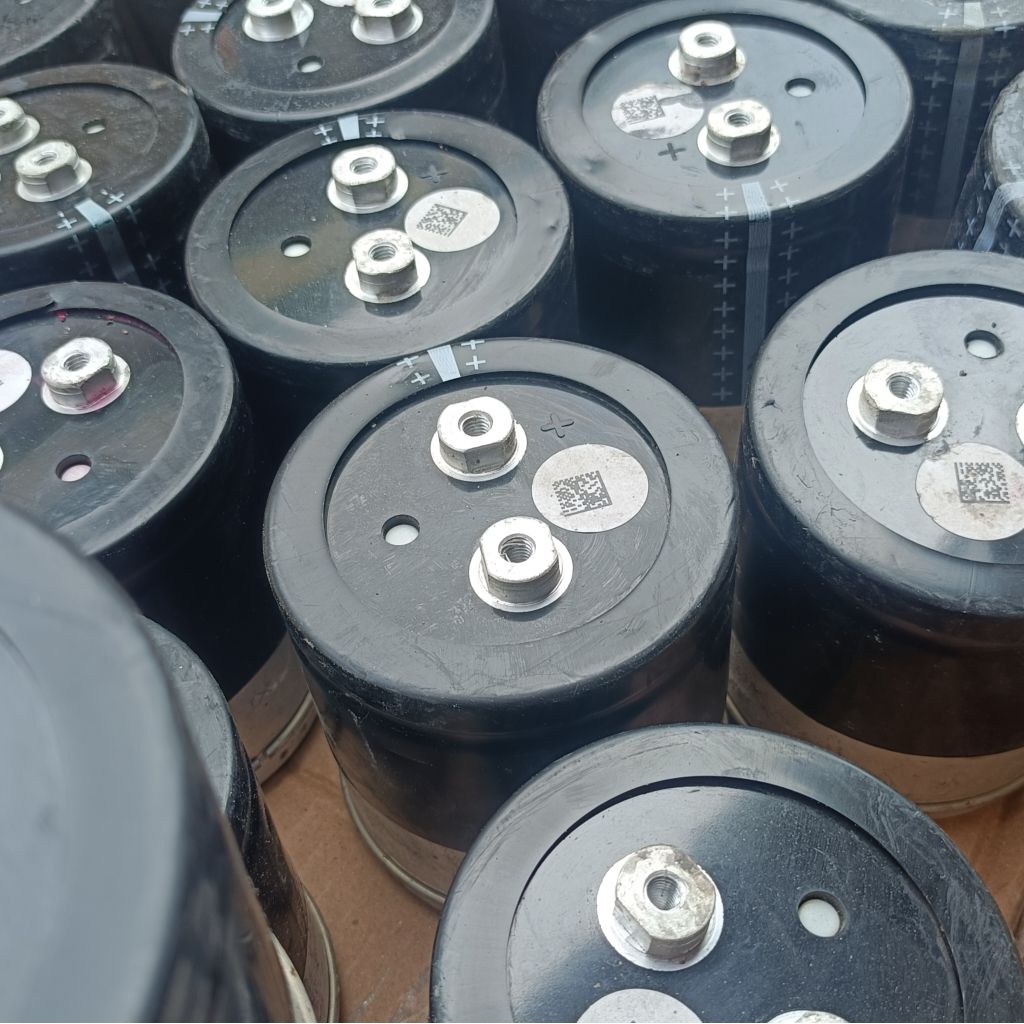 ELCO JUMBO 400V 4500UF MERK EPCOS