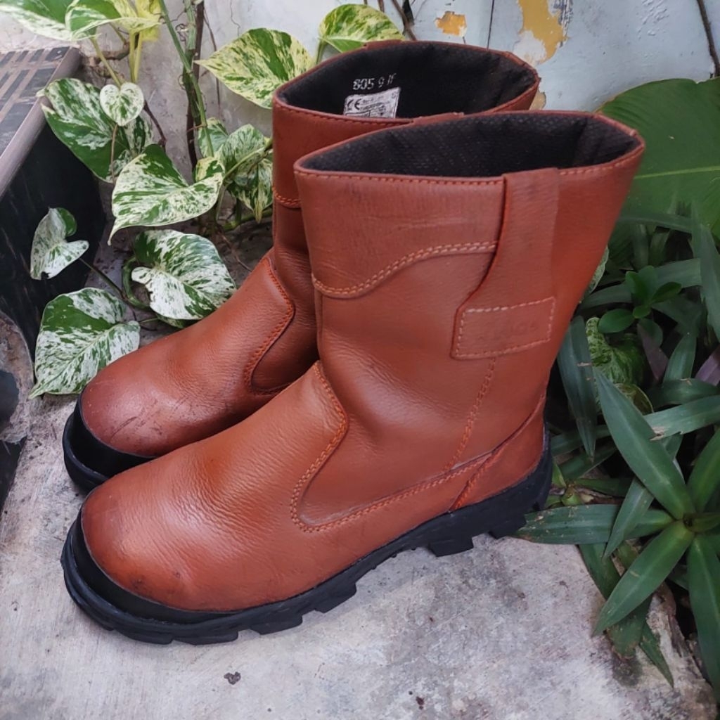 sepatu safety boots second kings size 43(28cm)