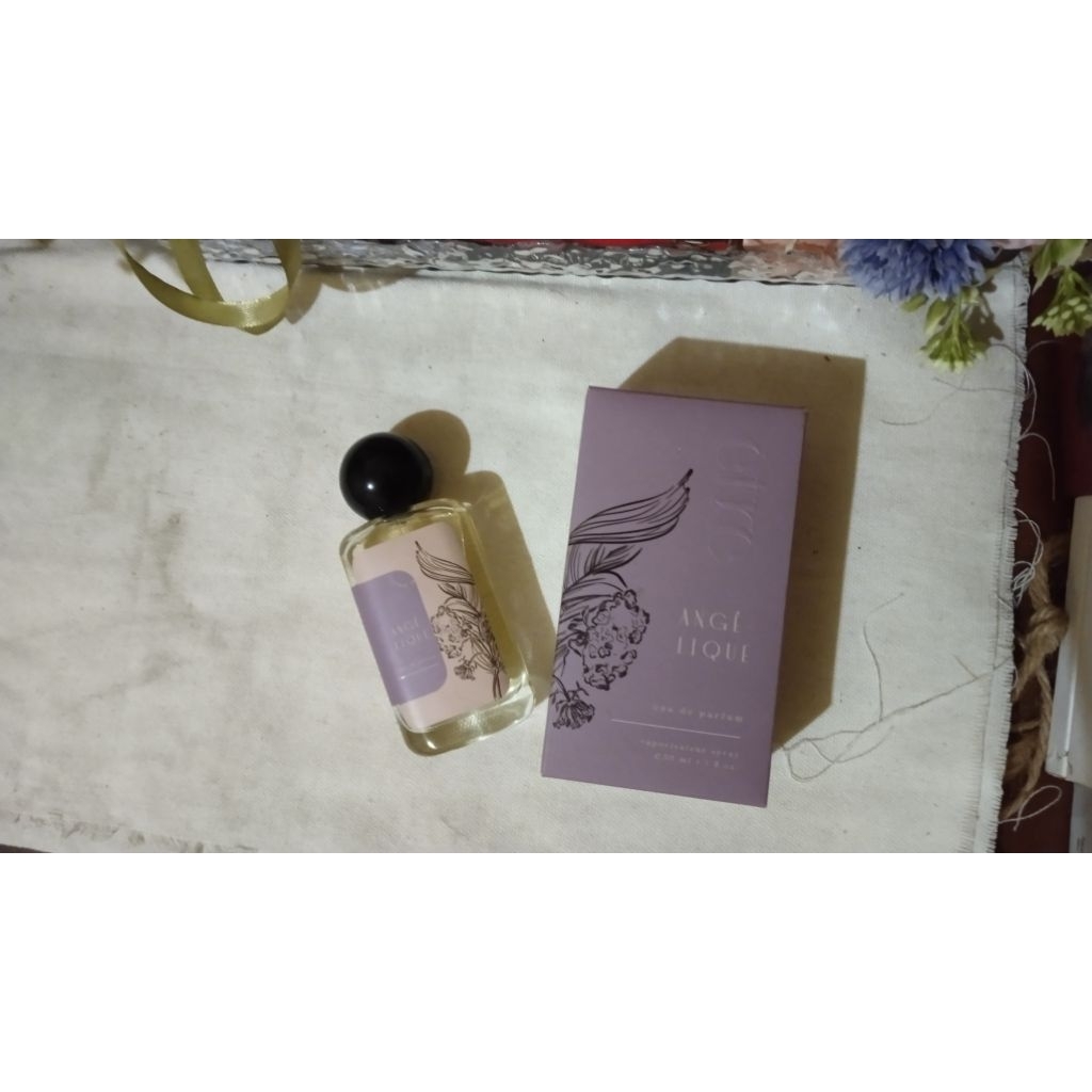 Angelique Etre Preloved