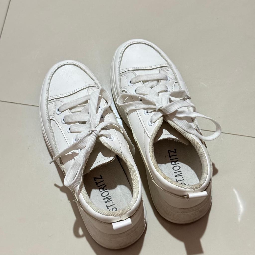 ST Moritz Sepatu Putih White Shoes