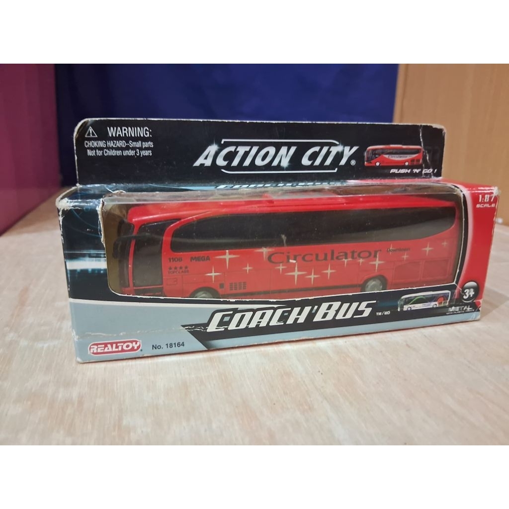Diecast Bus Realtoy Action City Mera Skala 1/87 Ban Karet New With Box BIB Mainan Vintage Bus Besi