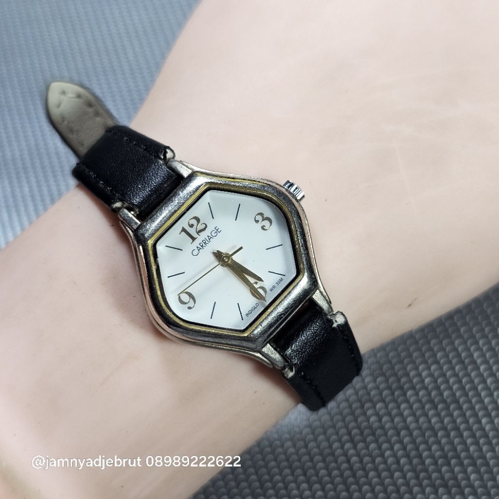 Jam Hexagonal Carriage by Timex Indiglo OFF Bekas