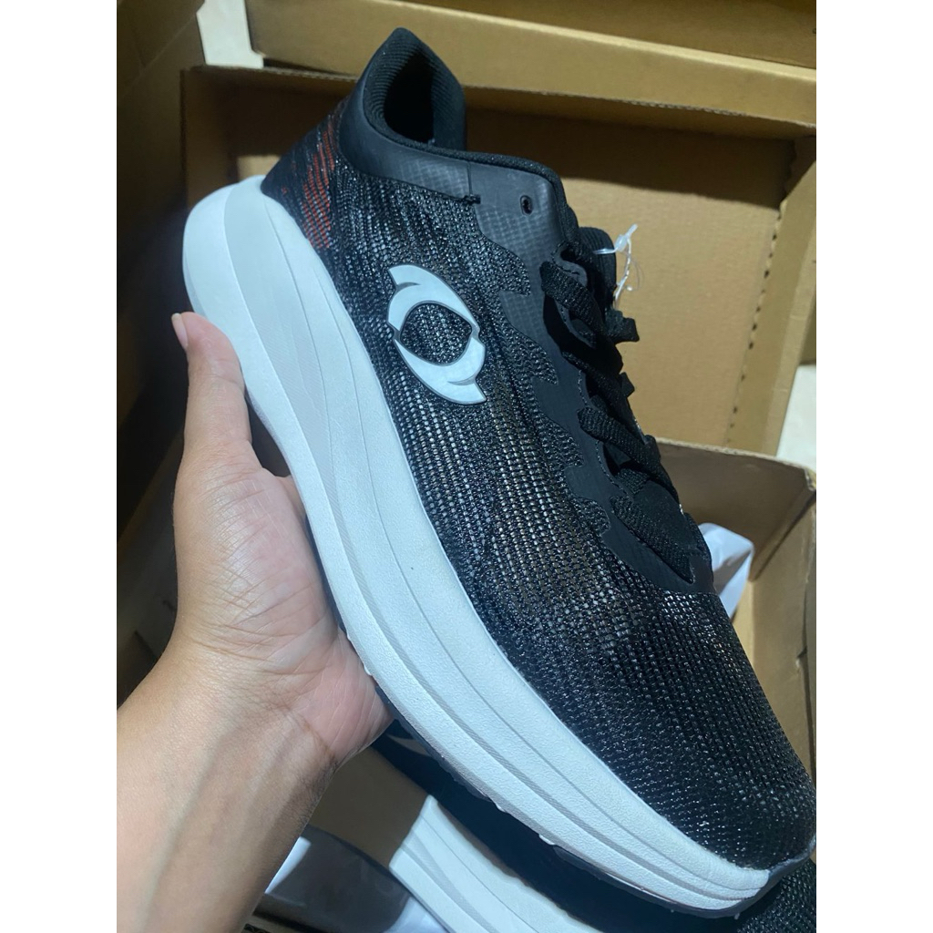 Sepatu astec Running