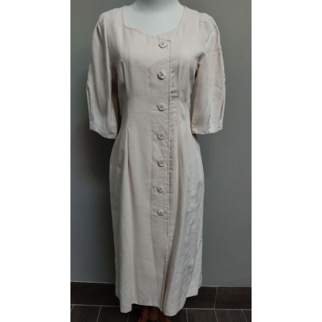 Dress Cream panjang lengan balon