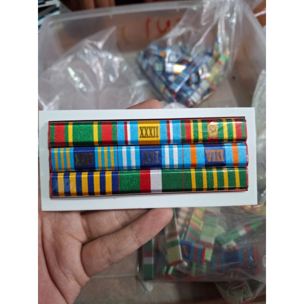SATYA LENCANA PDH TNI AD (KARIKA EKA PAKSI NARARYA + 32 + DHARMA BANTALA + 24 + 16 + 8 + SEROJA + DH