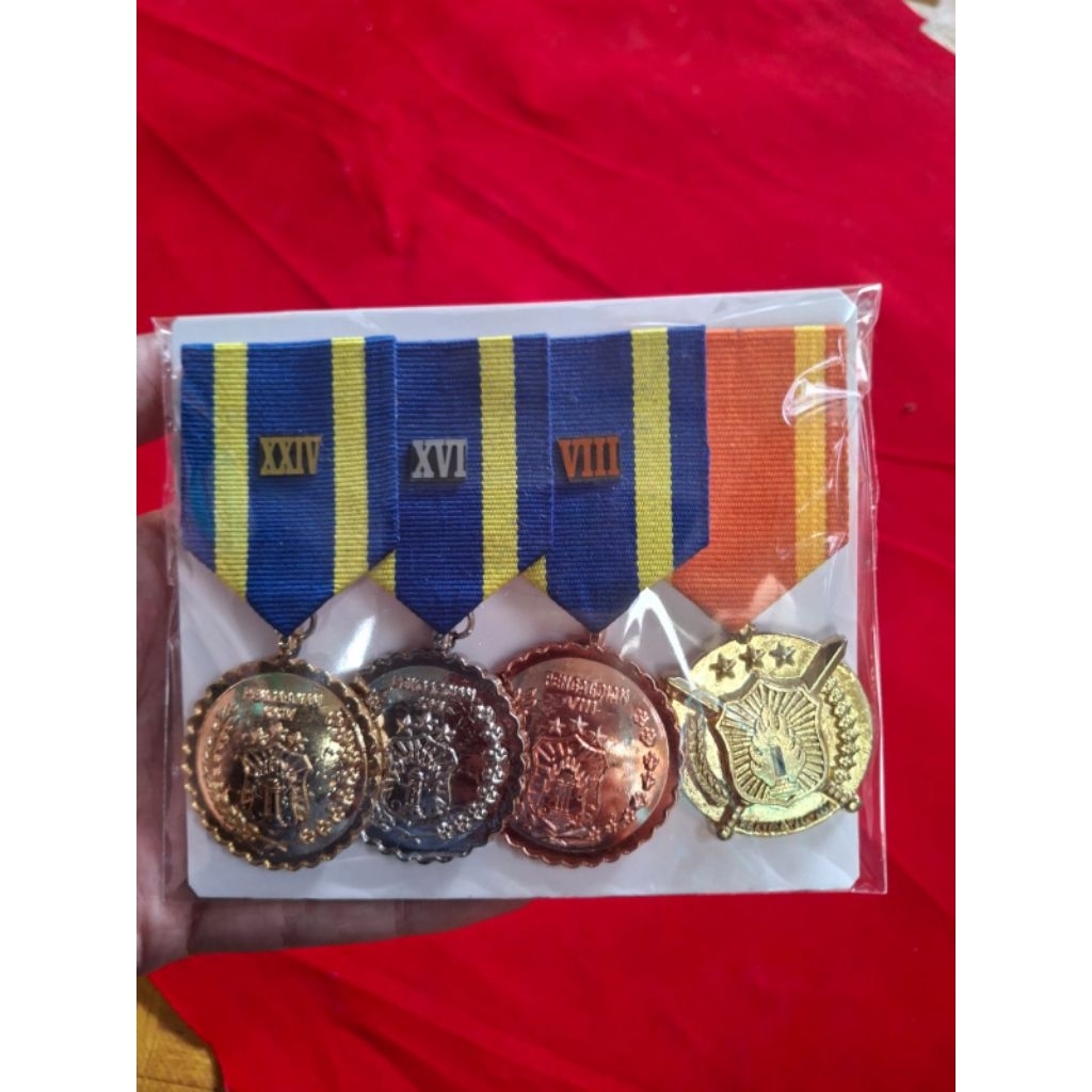 SATYA LENCANA PDU/MEDALI POLRI (24 + 16 + 8 + TAMTAMA)