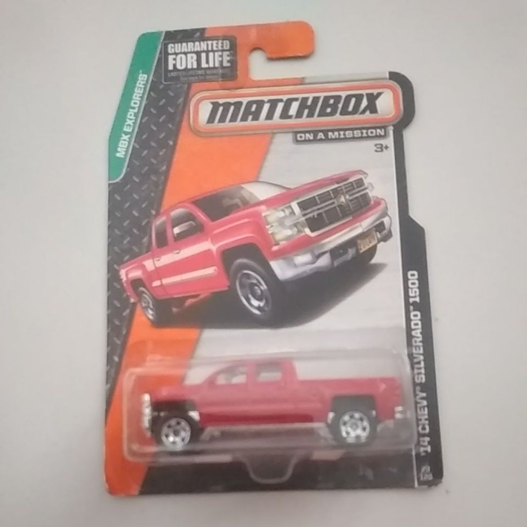 Matchbox 14 chevy silverado 1500 on a mission