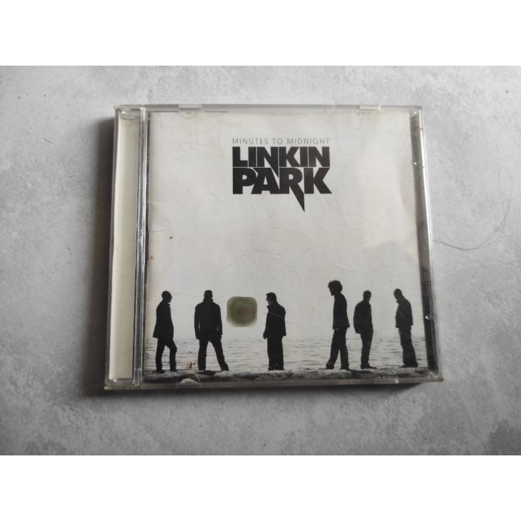 cd LINKIN PARK "minutes to midnight"