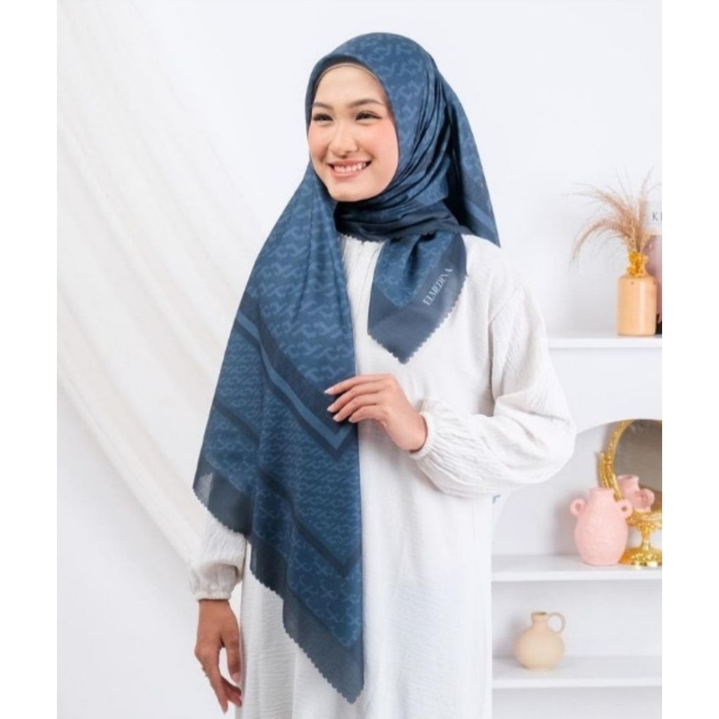 Hijab segi empat premium motif Flower Beauty 5
