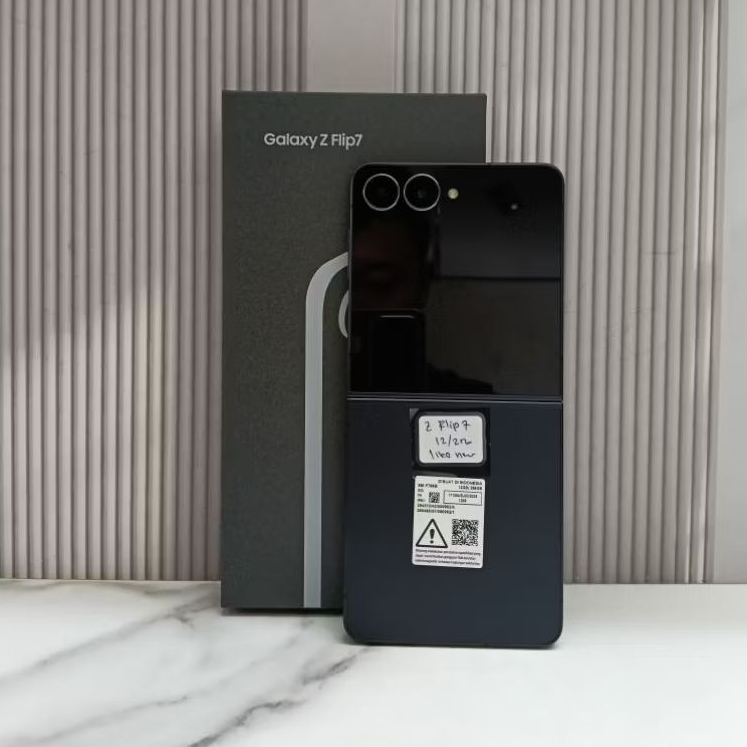 Samsung galaxy z flip 7 5g 12/256 second
