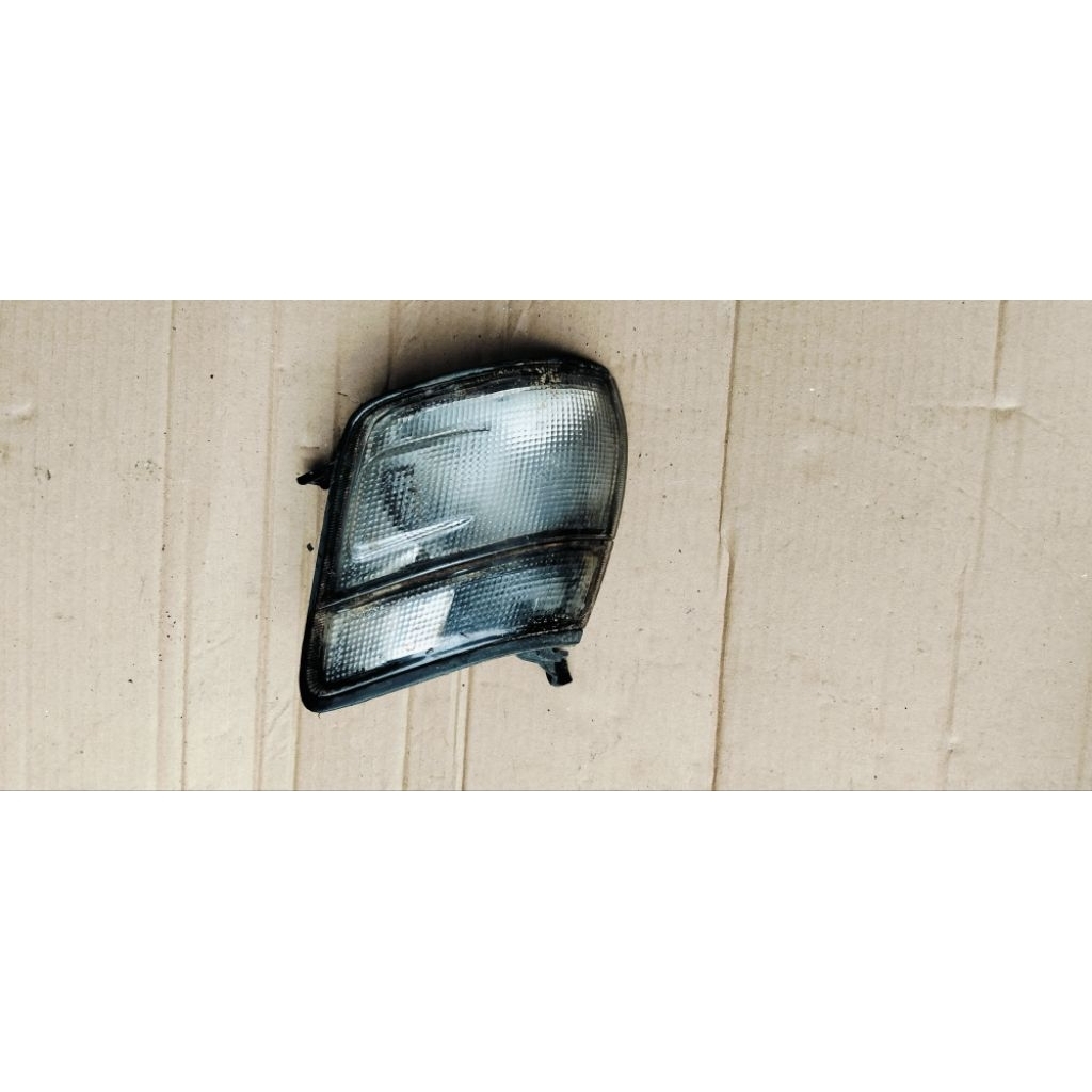 Sein Depan KIRI Kijang Kapsul 2000 2002 ORI Bekas Copotan