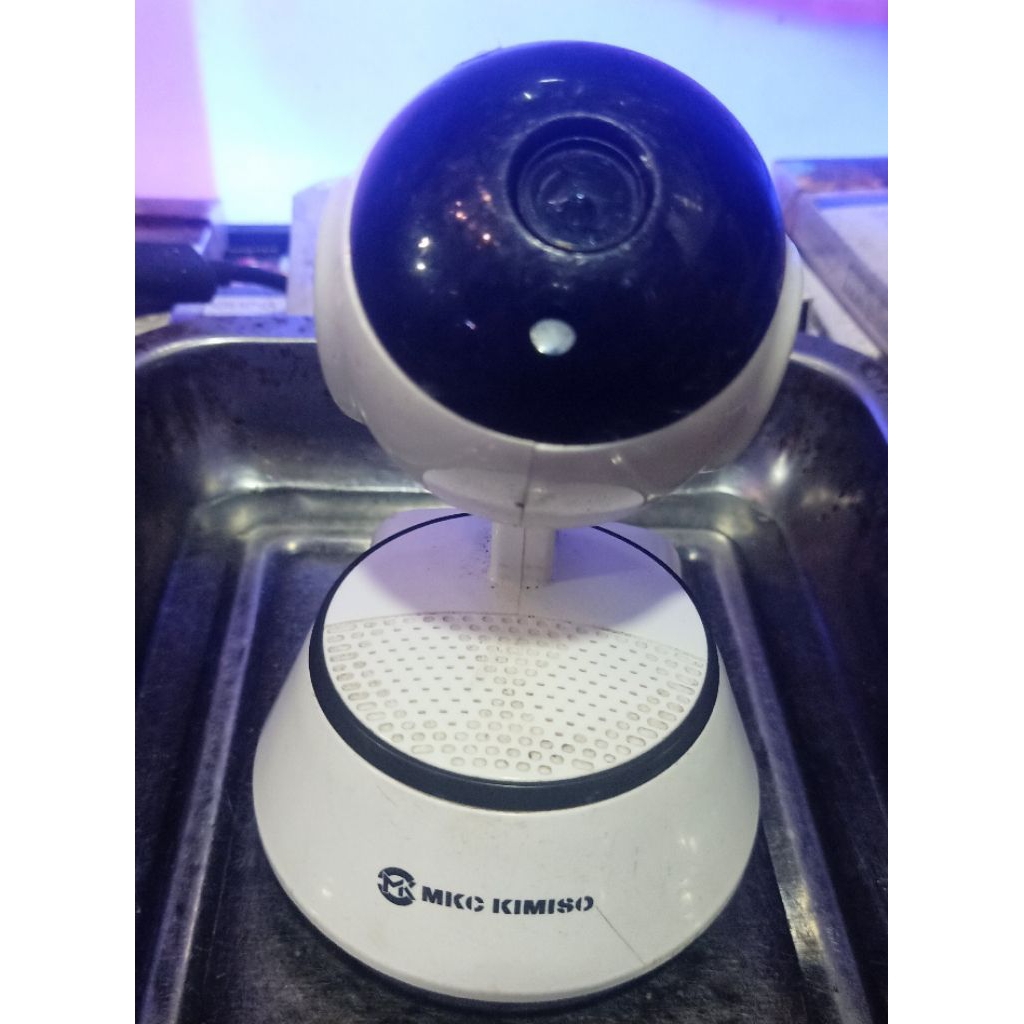 CCTV WI-FI IP Camera Second Hidup Siap pake ( Unit+Kabel data)
