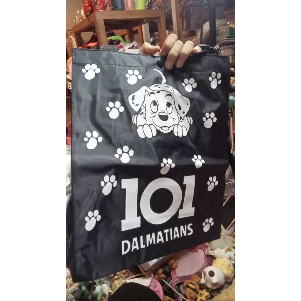 Tas Totebag Dalmantians Dan Tweety Warna Hitam 965034