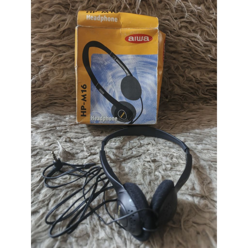 AIWA HEADPHONE HP16