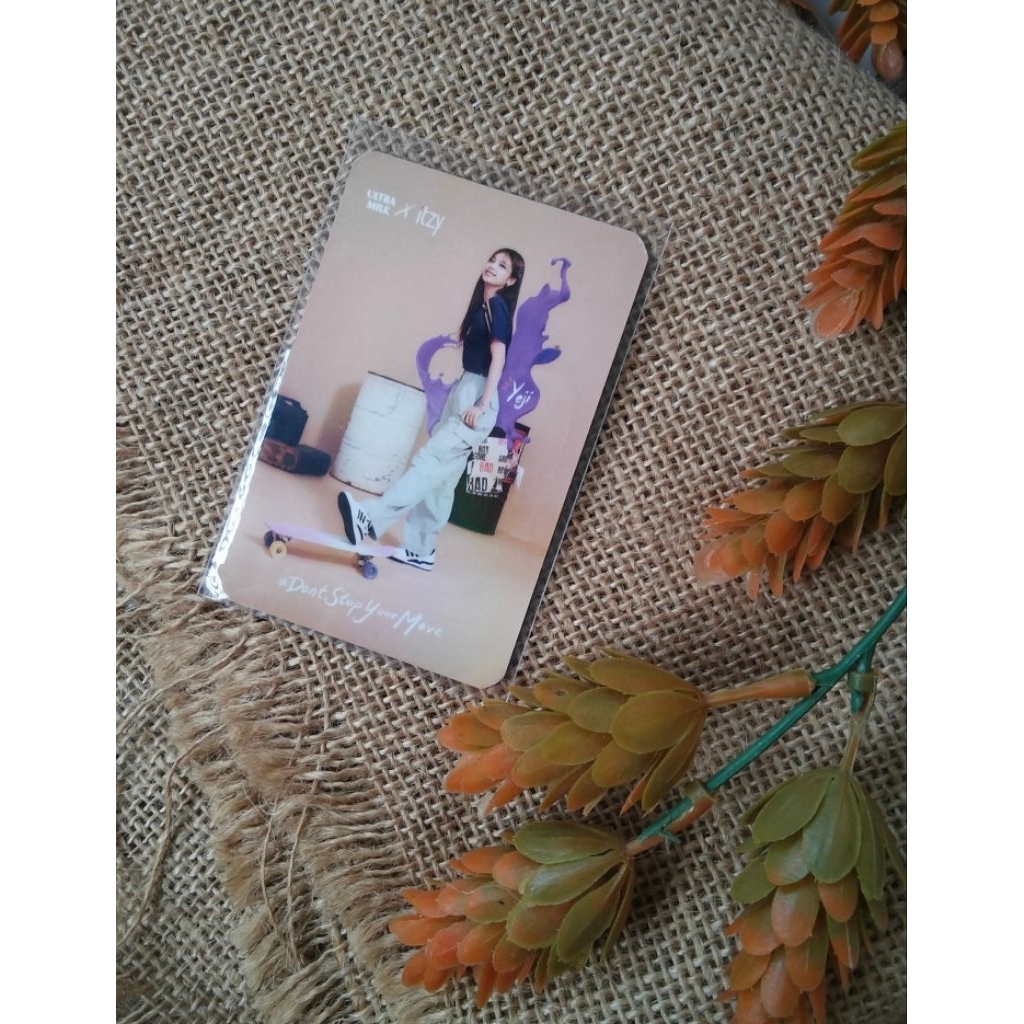 [OFFICIAL] Photocard Yeji ITZY x Ultramilk Photocard