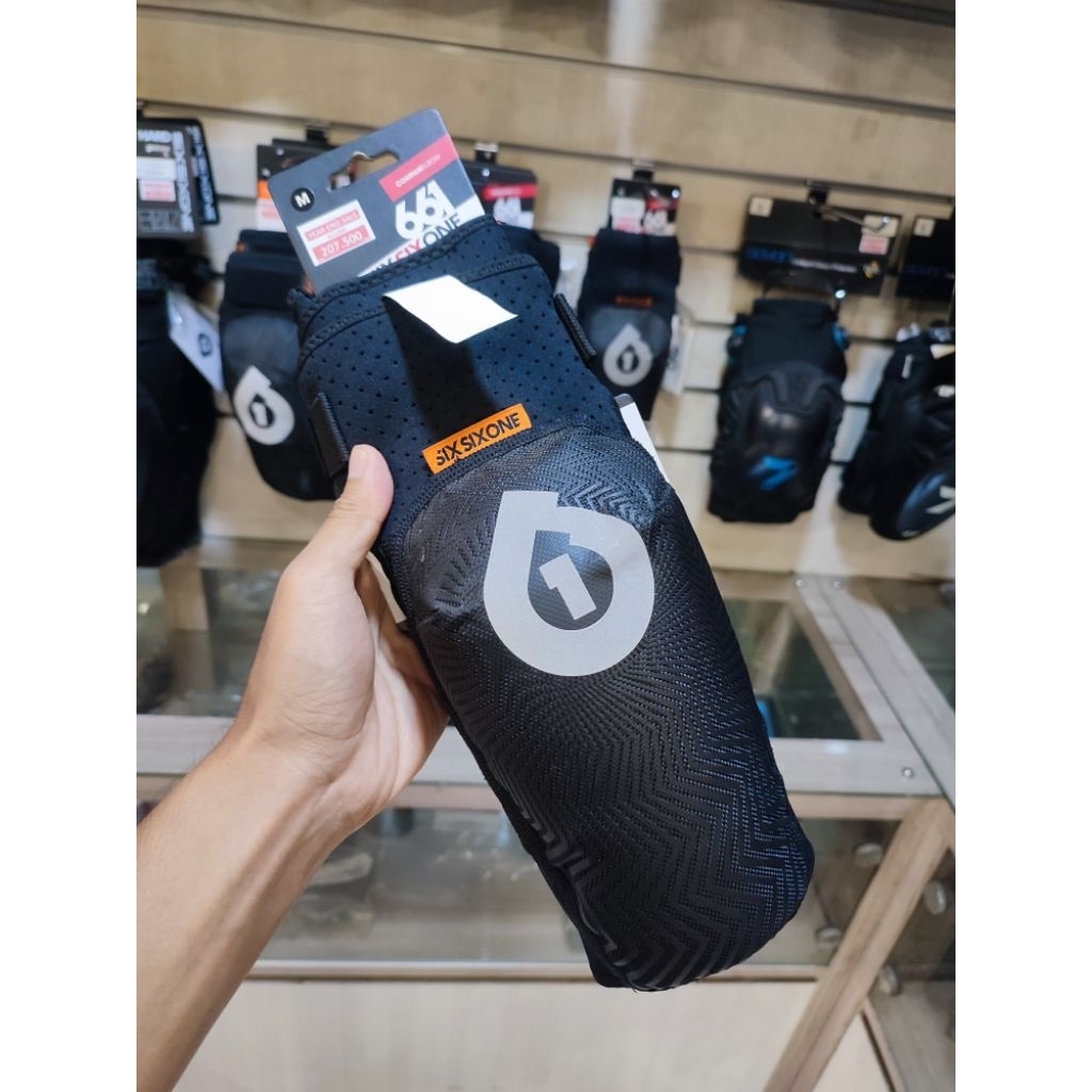 Sixsixone Comp Elbow