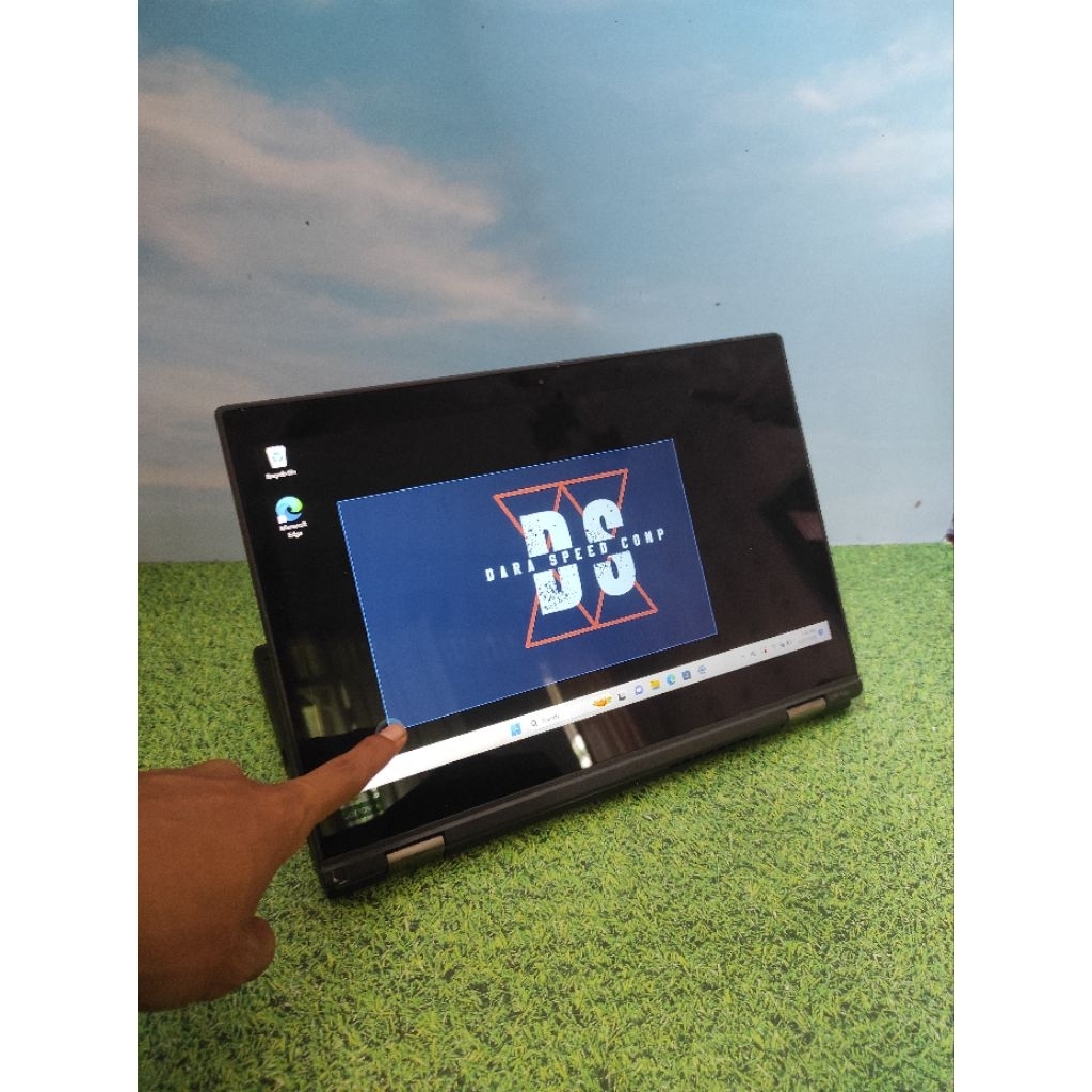 THINKPAD L390 YOGA i7-8565U / 16GB RAM / 256GB SSD / RESOLUSI FHD