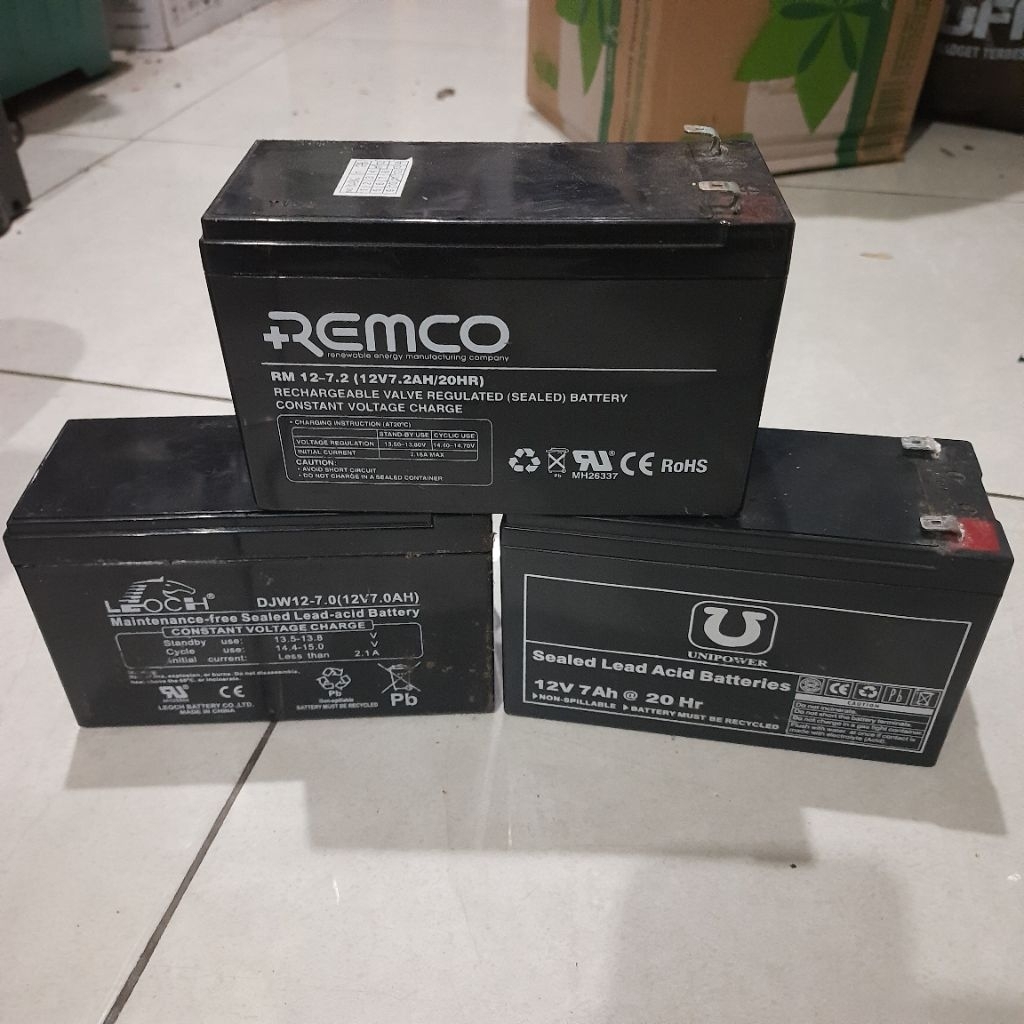 Aki Accu bekas UPS mati soak rosok