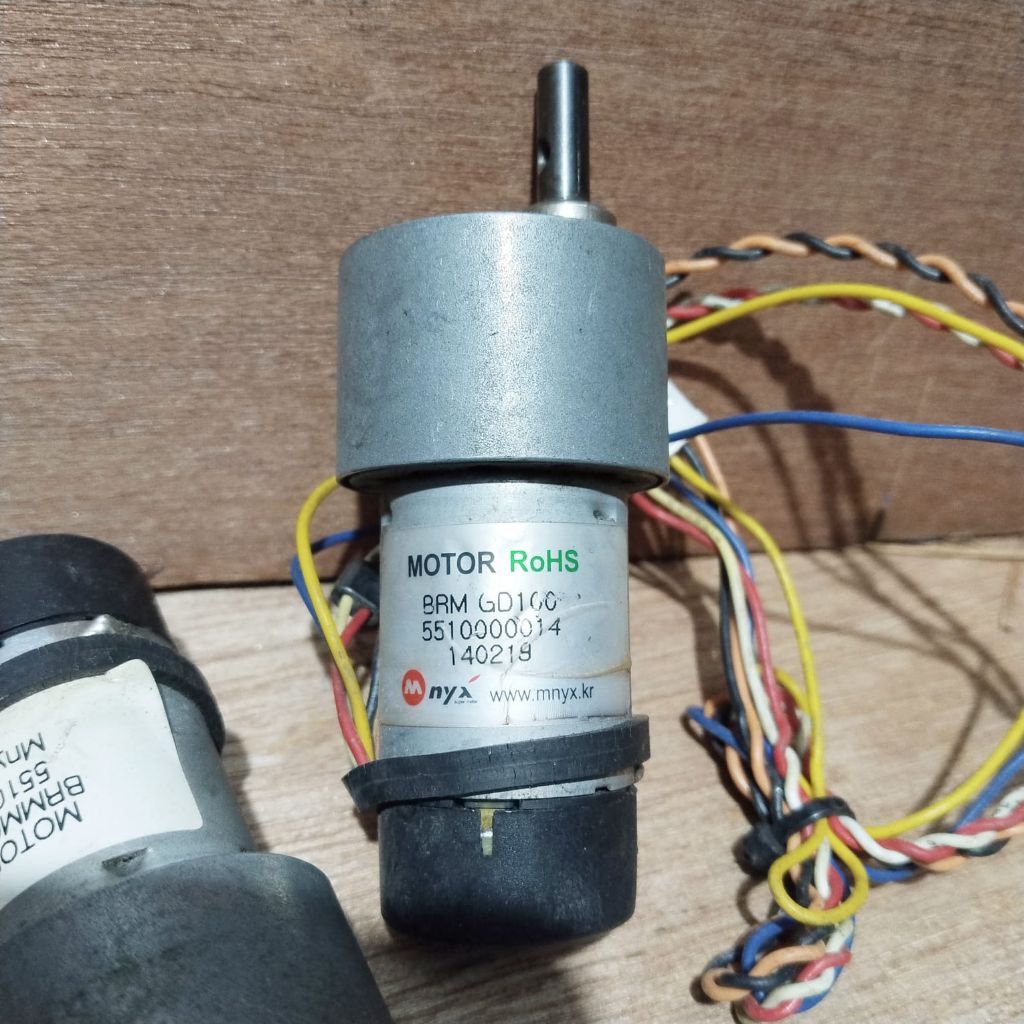 DC dinamo gearbox MNYX BRM100( 5-12vdc - 10rpm- 39rpm