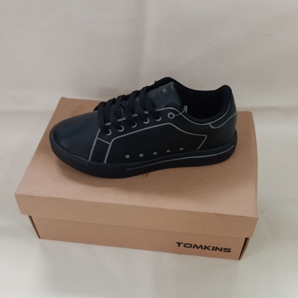 Sepatu sekolah tomkins corsage sepatu sneakers wanita dewasa original branded