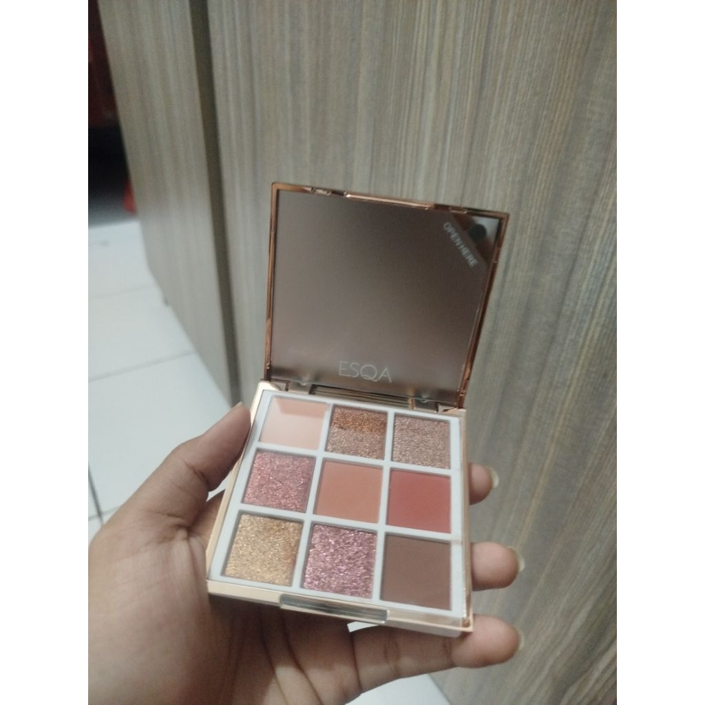 esqa eyeshadow palette