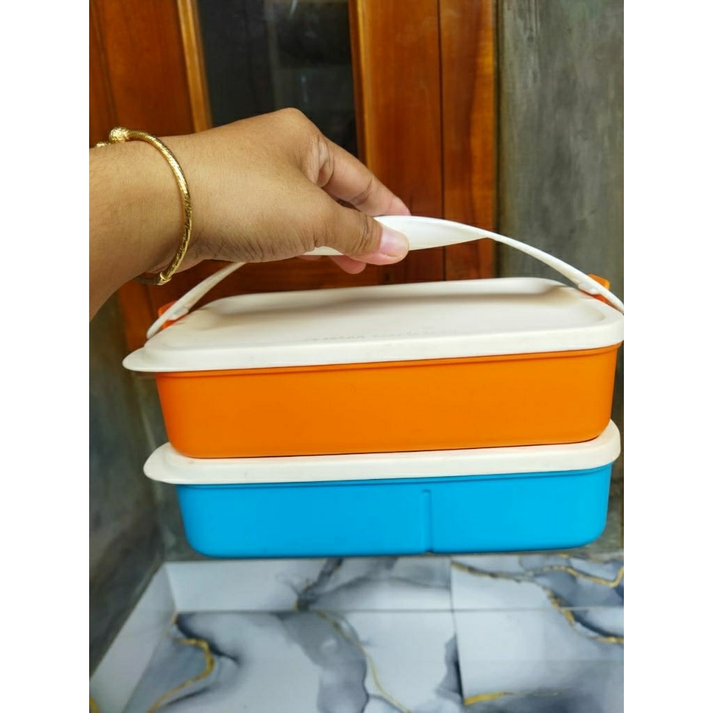 rantang ctg click to go 2 susun Tupperware second preloved