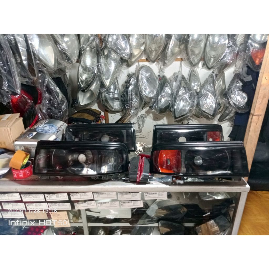 Headlamp Lampu depan Suzuki Carry Futura Custom Cristal