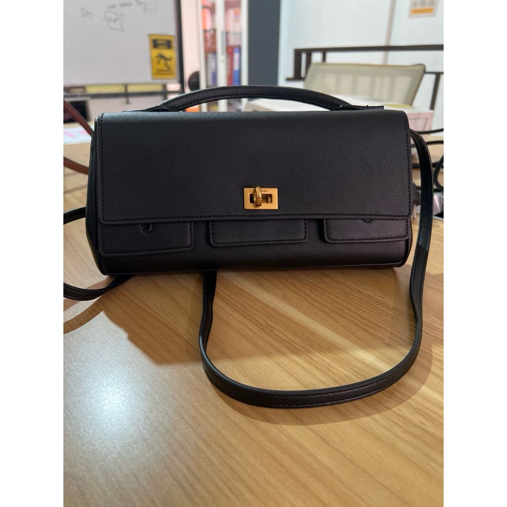 balen black preloved