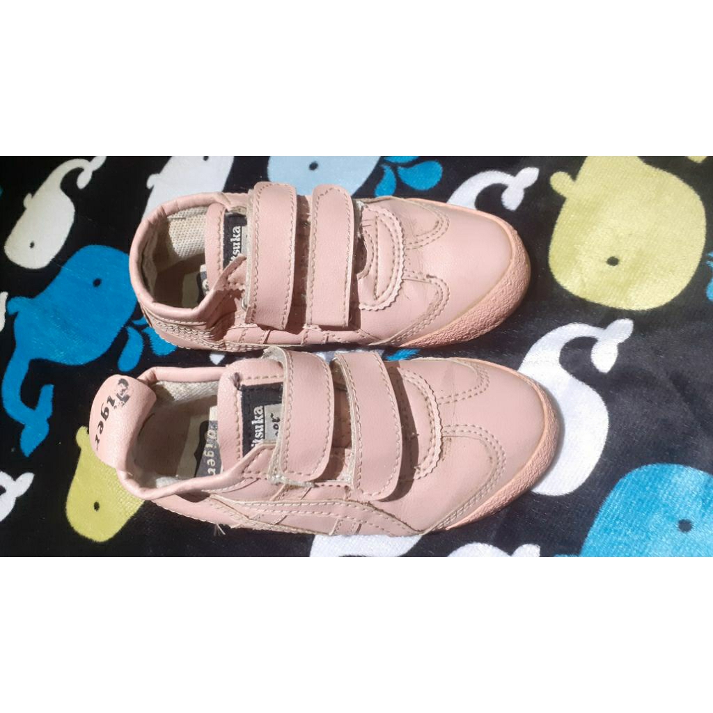 onitsuka tiger slip on anak perempuan