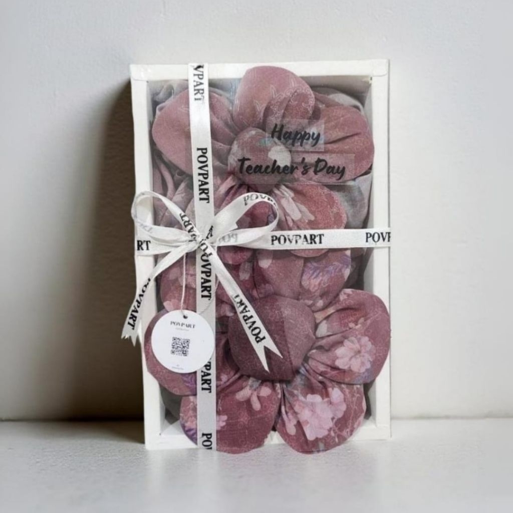 Hampers Sarung | Hadiah Cowok | Kado untuk cowok | Kado aesthetic untuk cowok | Gift box sarung