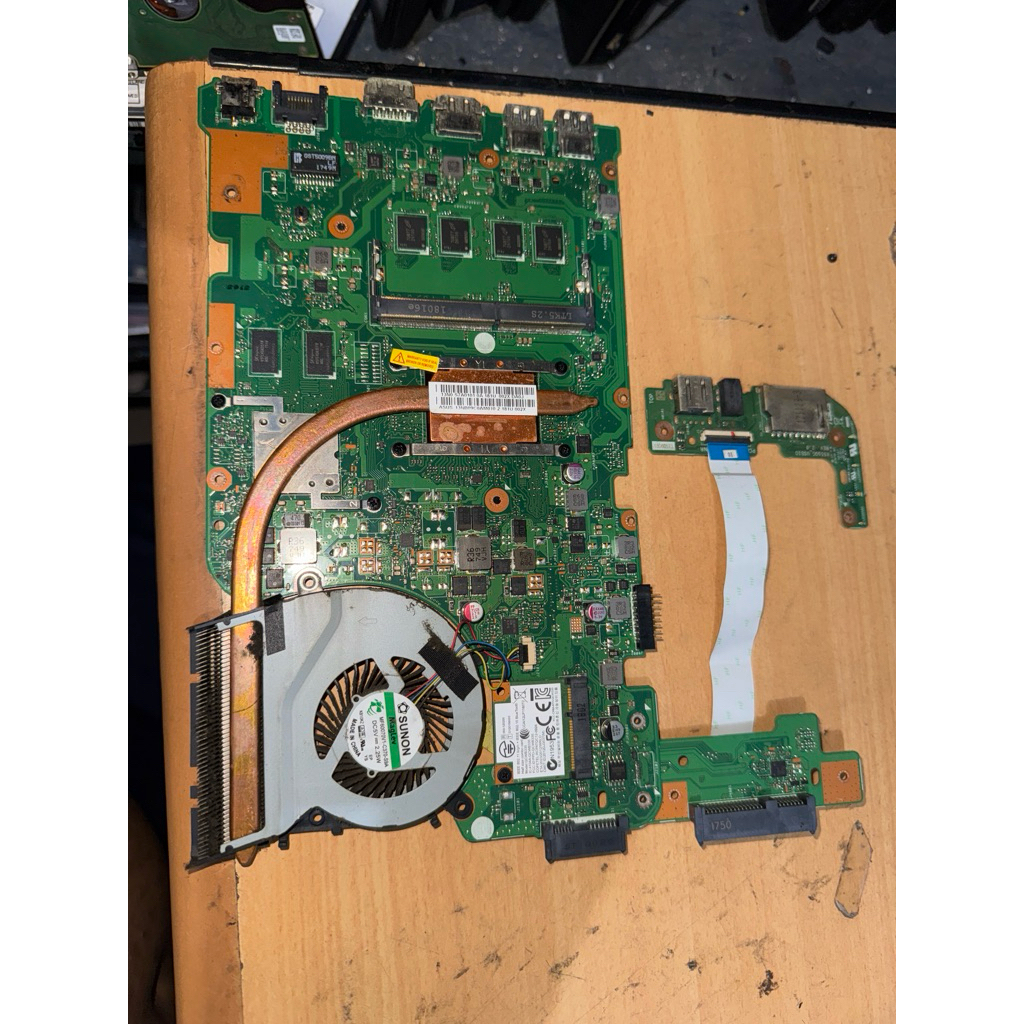 mainbord Asus X555B Amd A9-9420 mainbord normal garansi