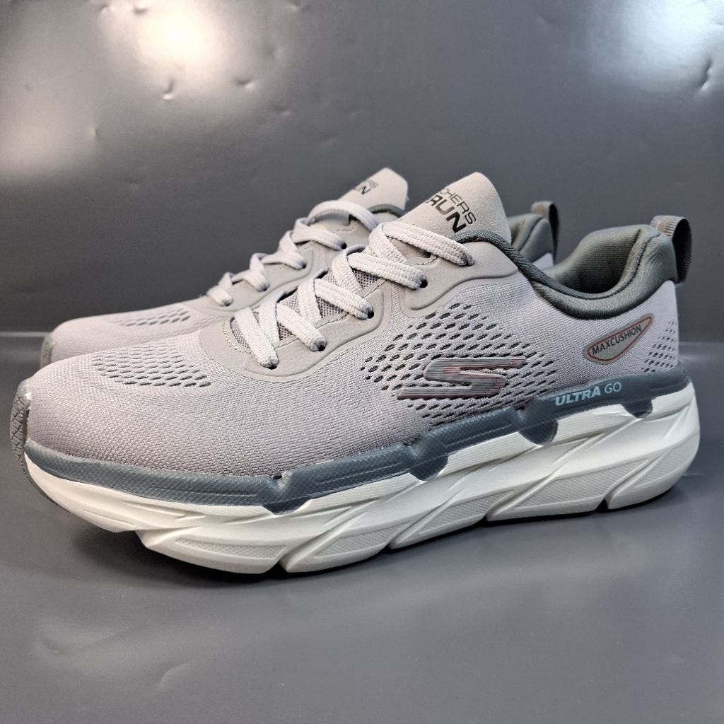 Sepatu Skechers Max Cushioning Skechers Pria