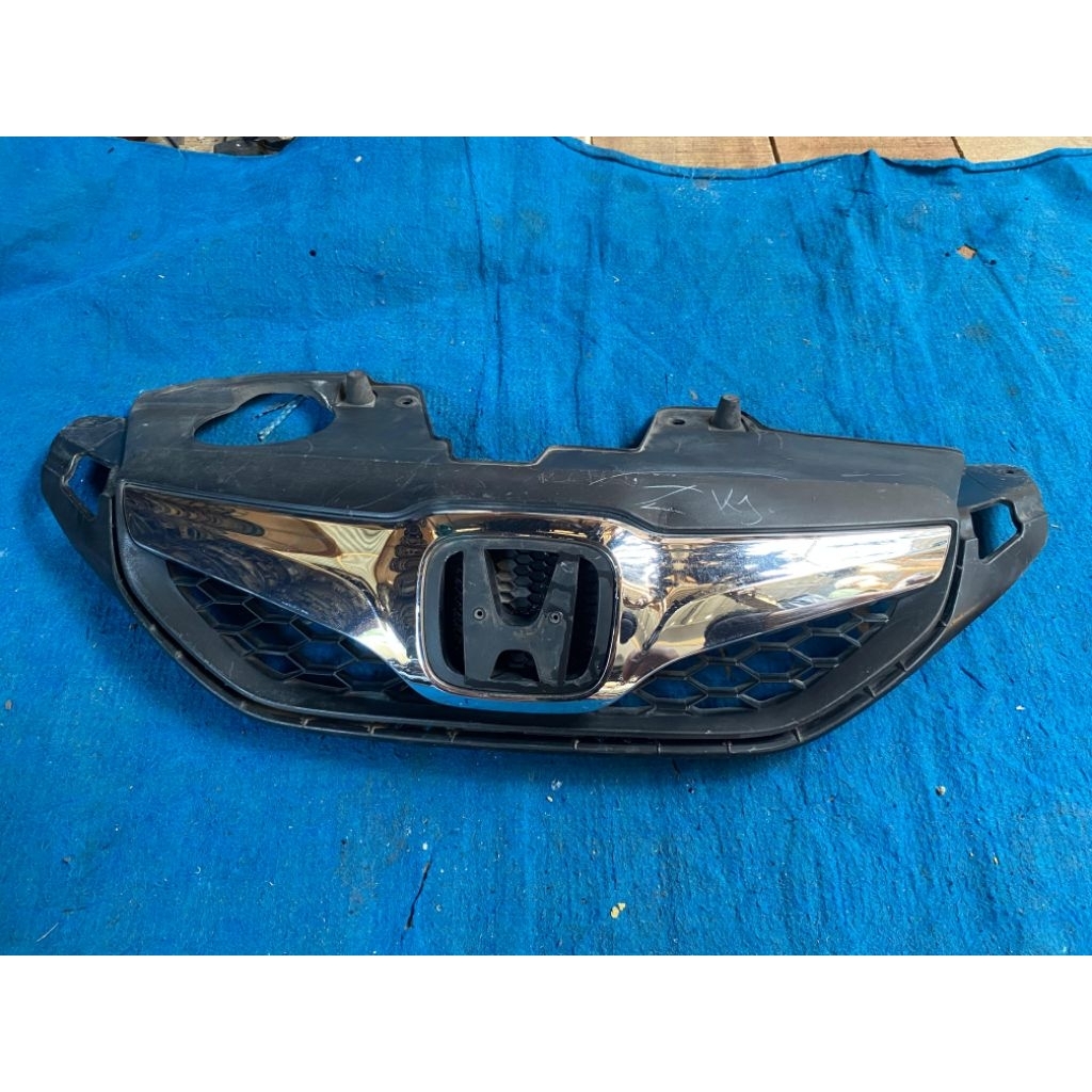 Grill gril lambang depan honda brio 2012 2015 original