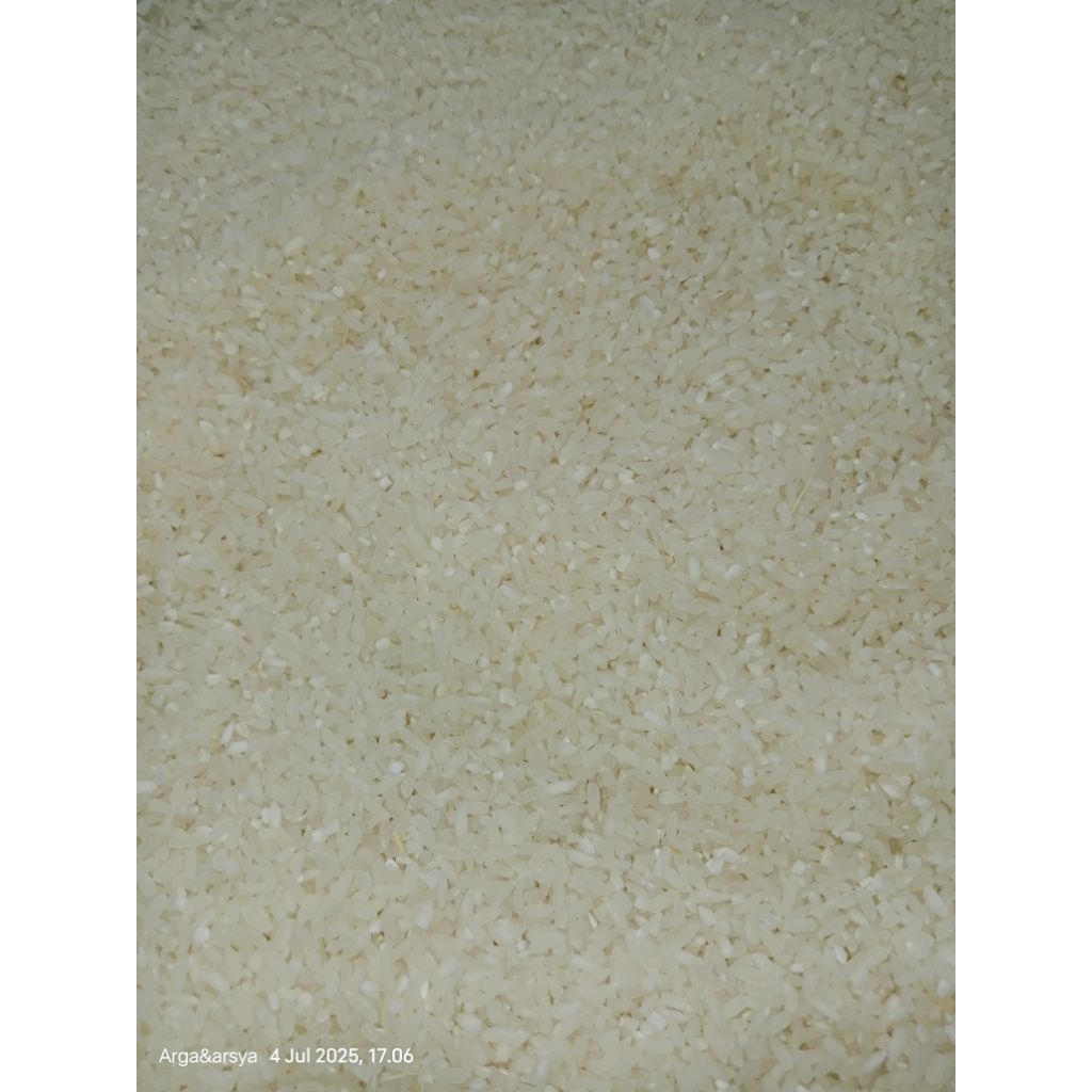 beras ir 42 putih (keras)
