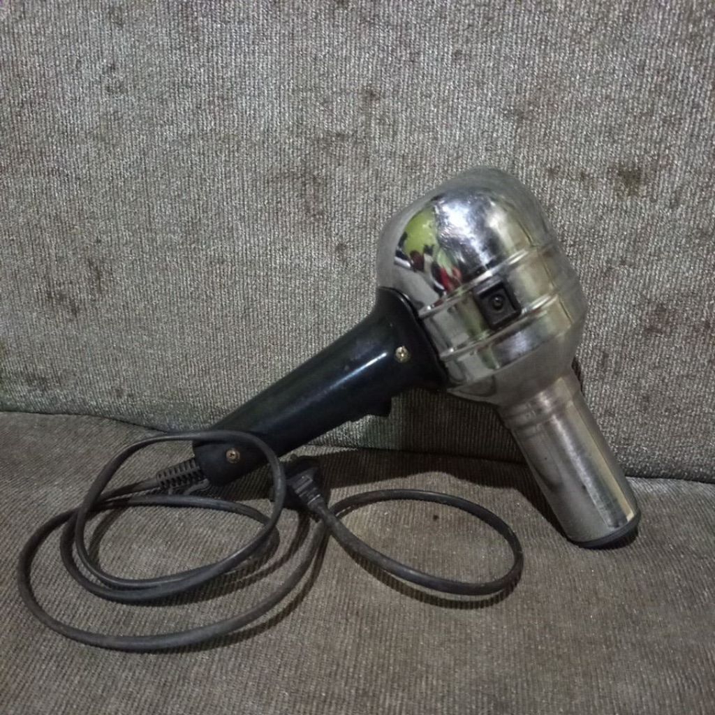 Hairdryer wigo taifun 1100