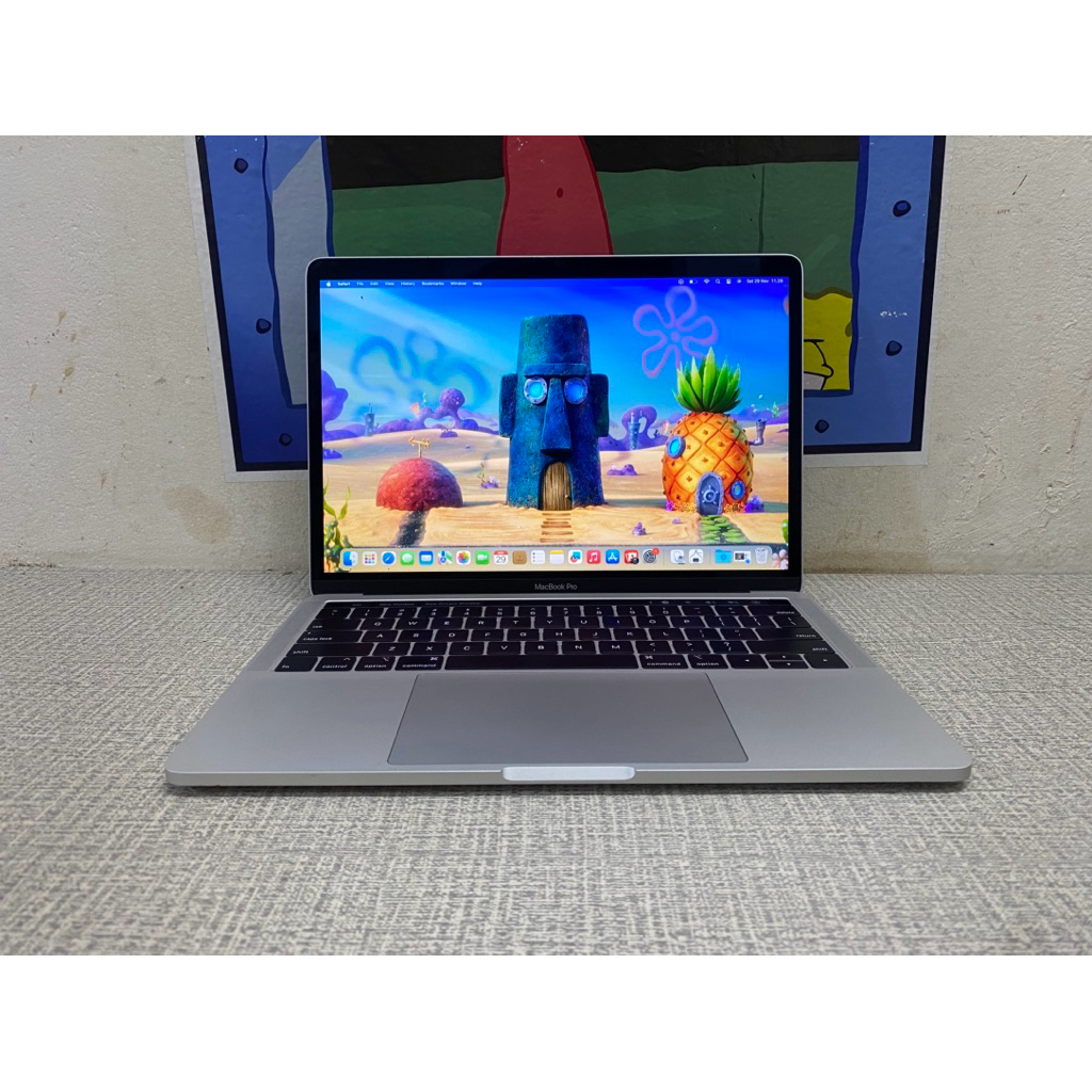 Macbook Pro 2019 13inch i7 RAM 16GB SSD 256GB
