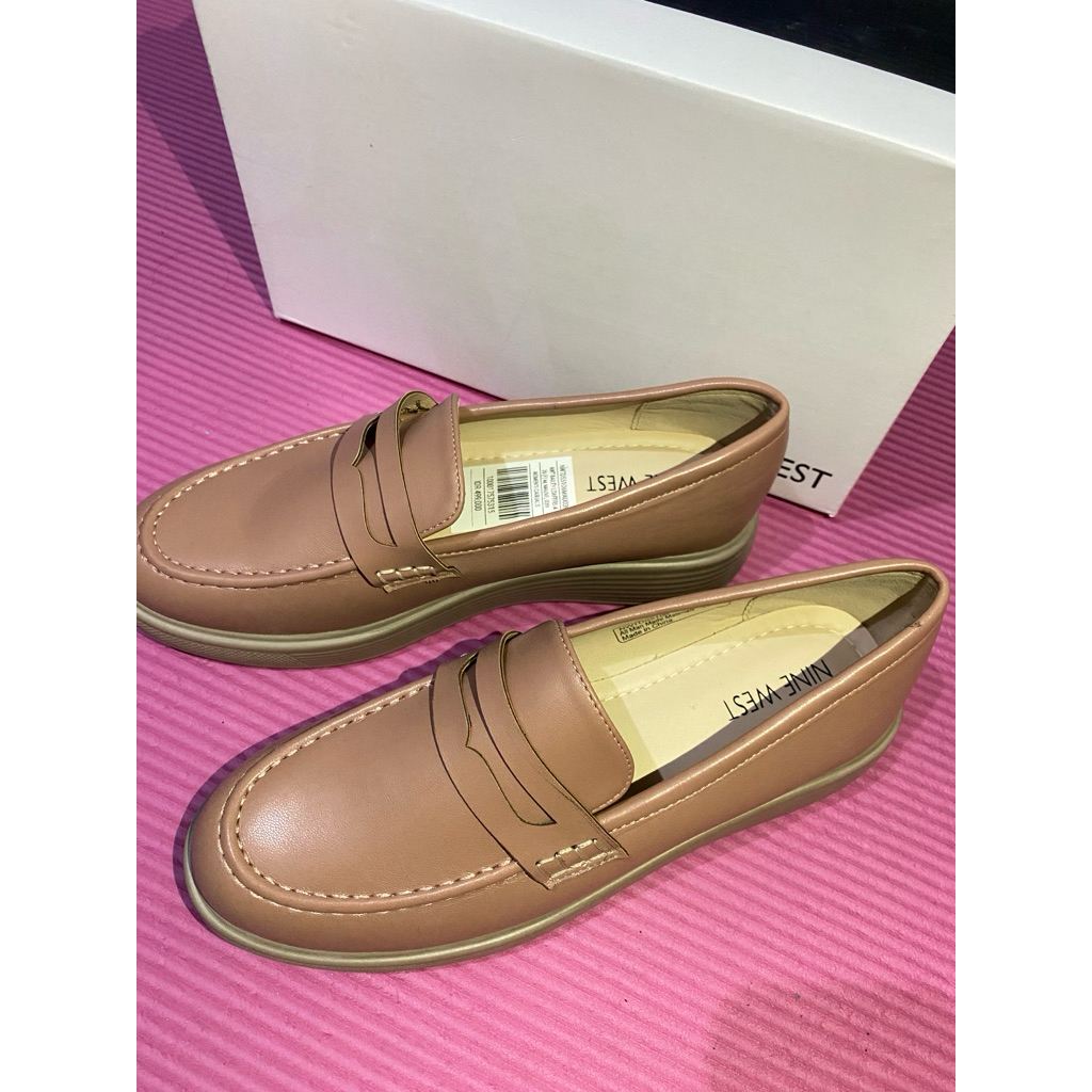 Sepatu wanita Nine West