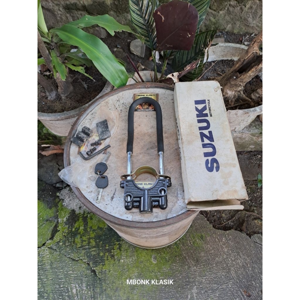 kunci roda suzuki ORIGINAL kunci ganda roda suzuki kunci roda ganda suzuki rc80 rc100 rc110 crystal