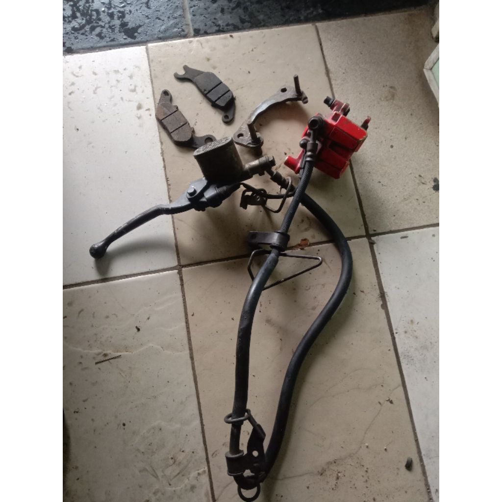 kaliper 1 set cakram depan ori copotan mx 135