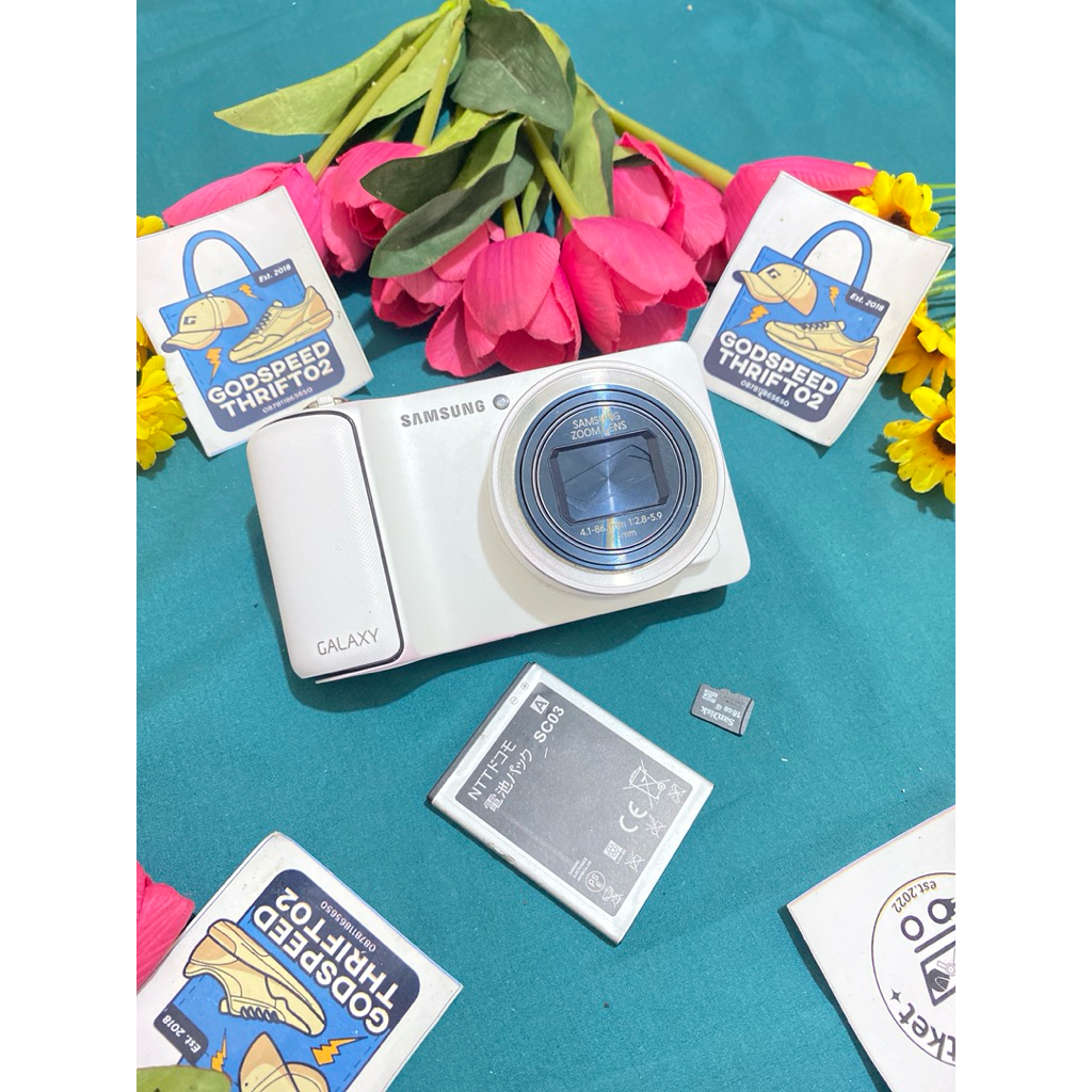 Camera Samsung Galaxy EK-GC100 White series 16.3 MegaPixels White series with Android Os 21x Optical